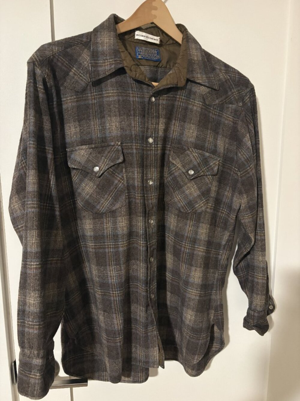 Pendleton Pearl Snap Tan XL